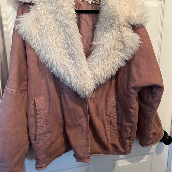 Free People Lolo Pink Denim Jacket with Faux Fur Size M - Picture 3 of 9